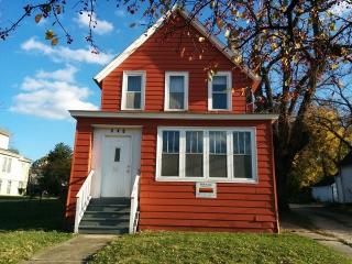 340 Broadway, Aurora, IL 60505-2642