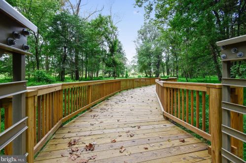 1520 Rabbit Holw Pl, Silver Spring MD 20906-6709 exterior