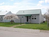 909 Dupont Ave, Nitro, WV 25143-2115