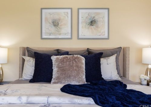 2311 Santiago St, Santa Ana CA 92706-2053 exterior