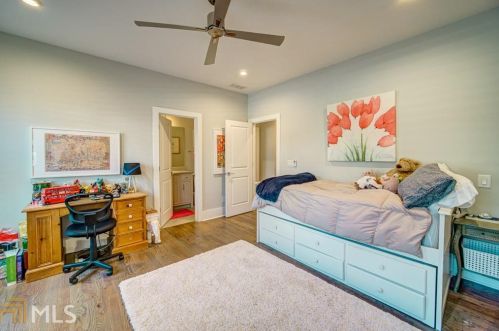 2382 Ewing Dr, Atlanta GA  30319-3929 exterior