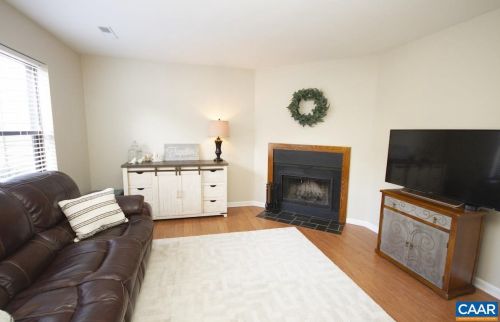 748 Exton Ct, Charlottesville, VA 22901-3181