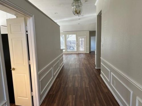 3838 Azure Ln, Addison TX  75001-7901 exterior