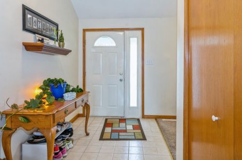 1534 Justice Dr, Crown Point, IN 46307-8179