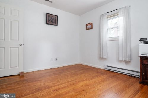 4935 Chestnut St, Shady Side MD 20764-9661 exterior