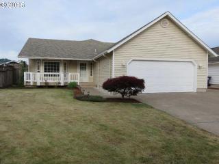 2328 Loch Dr, Springfield, OR 97477-6519