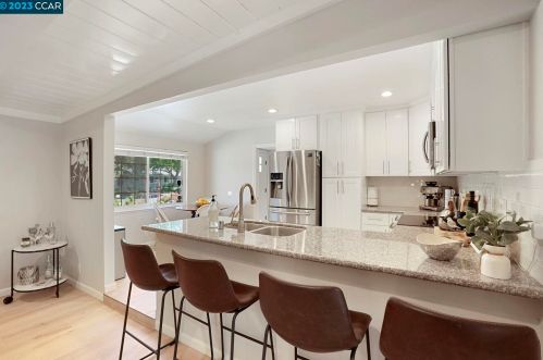 5178 Sutherland Dr, Concord CA  94521-3146 exterior
