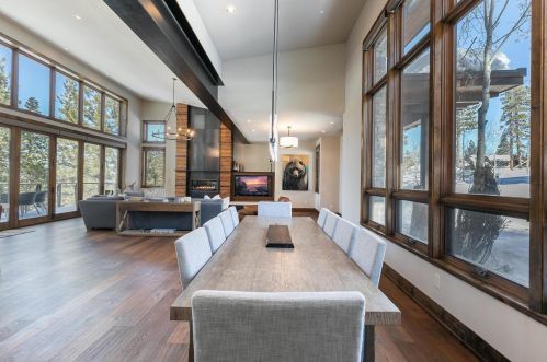 9513 Cloudcroft Ct, Truckee CA  96161-4314 exterior