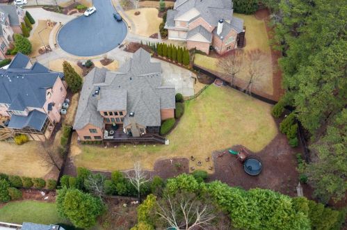 2890 Lassiter Manor Dr, Marietta, GA 30062-8726