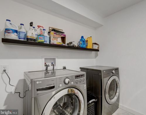 11404 Fairoak Dr, Silver Spring MD  20902-3137 exterior