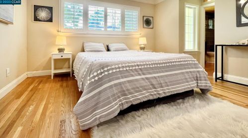 2031 Hoover Ave, Concord CA  94523-4621 exterior