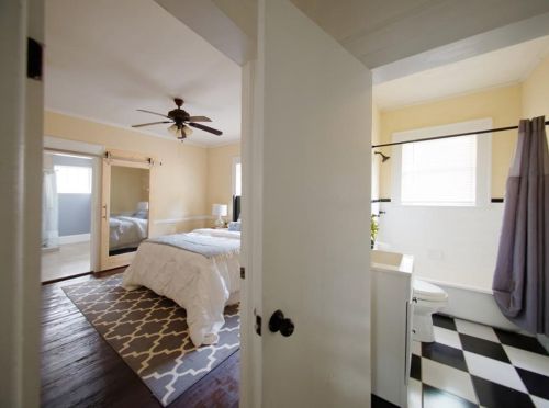 944 Burns Dr, Atlanta GA  30310-4632 exterior