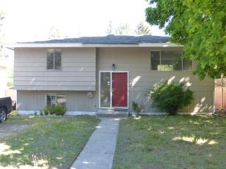 2727 13th Ave, Spokane, WA 99202-4320