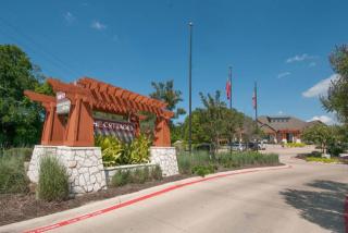 8515 Interstate 35, Austin TX  78744-6700 exterior