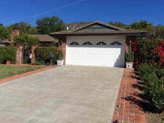 335 Leadora Ave, Glendora, CA 91741-2104