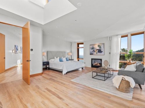 807 Timber Ln, Boulder CO  80304-0487 exterior