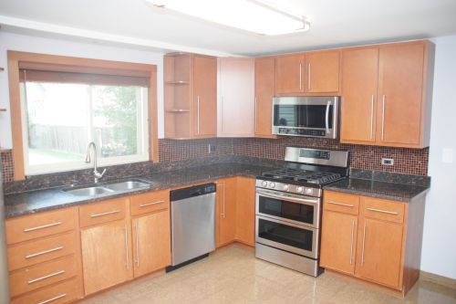 1350 Campbell Ave, Des Plaines, IL 60016-6526