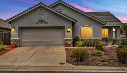 104 Gold King Dr, Valley Springs, CA 95252-8593
