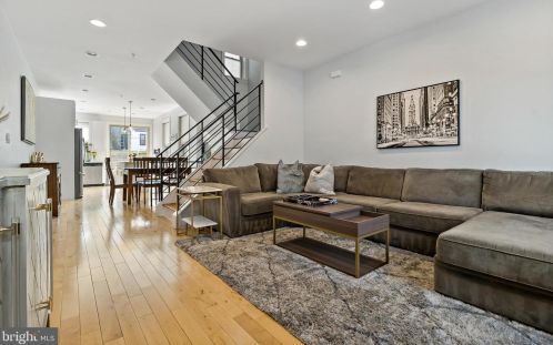 1716 Manton St, Philadelphia, PA 19146-3018