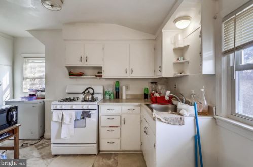 8120 Roanoke Ave, Silver Spring MD 20912-6278 exterior