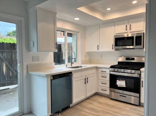 3759 Village Ln, San Bernardino, CA 92404-1980