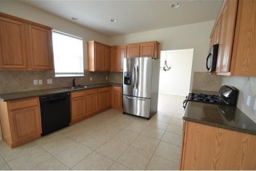 125 Scarlet Oak Cv, Uhland TX  78640-5938 exterior