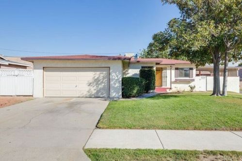 2150 Vermont St, Colton, CA 92324-1041