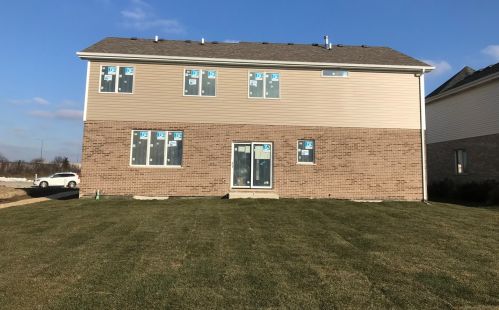 1991 Astor Ln, Addison, IL 60101-4225