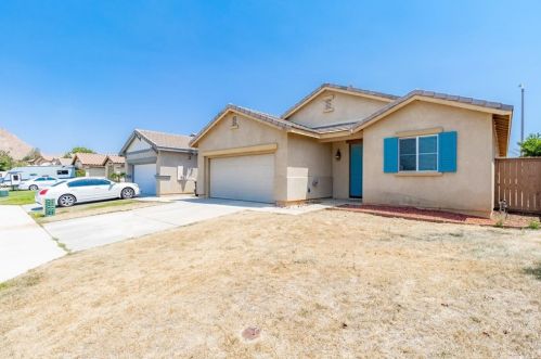 1555 Whiteoak Dr, Perris, CA 92571-7605