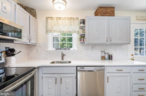 107 Woodlawn Dr, Forest Hill MD  21050-1233 exterior