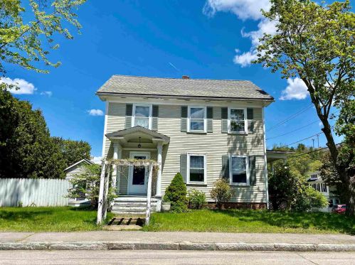 67 Hill St, Dover, NH 03820-3139