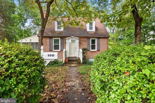 9910 Gardiner Ave, Silver Spring MD 20902-5111 exterior