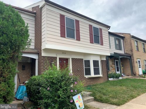 2232 Monaghan Dr, Herndon VA  20170-4331 exterior