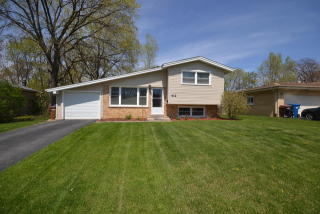 412 Bryn Mawr Ave, Keeneyville, IL 60172-2502