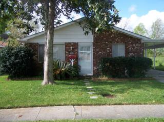 2966 Glenbrook Dr, Gretna LA  70056-7910 exterior