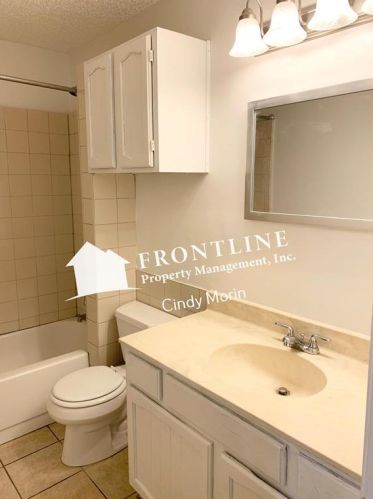 7800 Cardinal Ct, Fort Worth TX  76180-6201 exterior