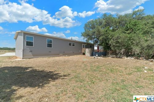 9780 Rebecca Crk Rd, Spring Branch TX 78070-4847 exterior