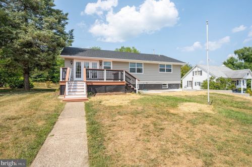 201 Pointfield Dr, Harpers Ferry WV 25425-5173 exterior