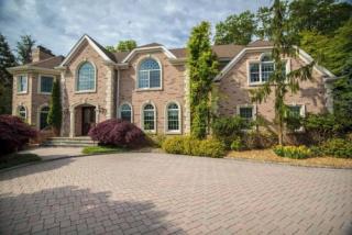 60 Brams Hill Dr, Mahwah, NJ 07430-2590