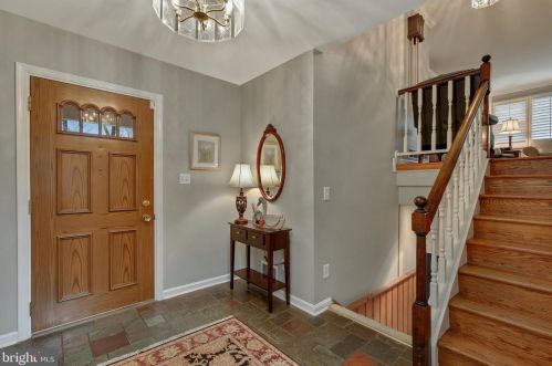 176 Berrywood Dr, Severna Park MD 21146-2033 exterior