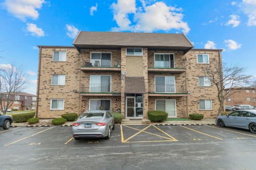 7121 Laverne Ln, Tinley Park, IL 60477-6816
