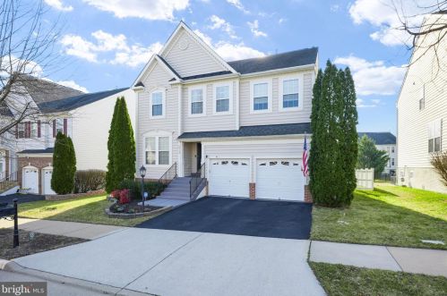 2713 Bulkhead Dr, Woodbridge, VA 22191-6047