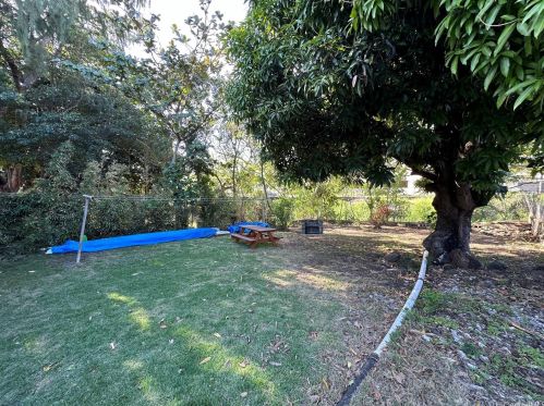 1734 Huna St, Honolulu HI  96817-2438 exterior