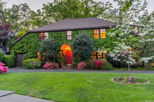 684 4th St, Chico, CA 95928-5422