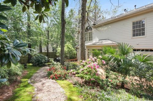 3027 Lanier Dr, Atlanta GA  30319-2744 exterior