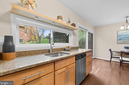 5054 Eliots Oak Rd, Columbia MD  21044-1356 exterior