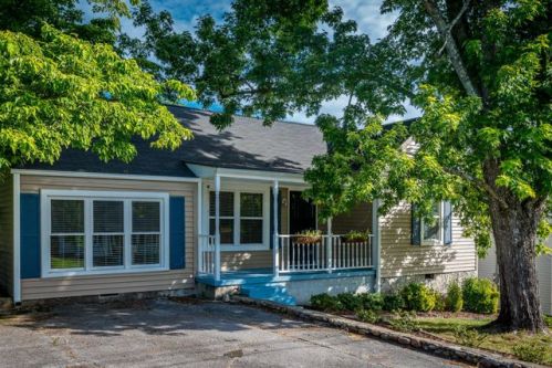 139 Lynda Dr, Chattanooga, TN 37405-1329