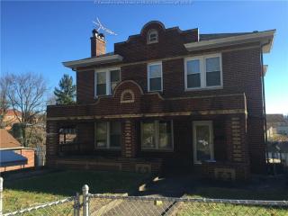 1020 Oakmont Rd, Charleston WV  25314-1239 exterior