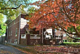 1106 Parkside Dr, Peoria, IL 61606-1041