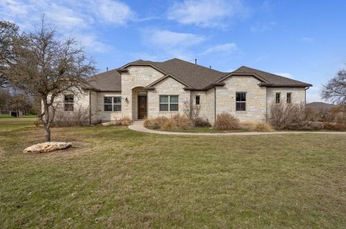901 Majestic Oak Ln, Georgetown, TX 78633
